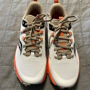 Saucony Trail shoe
